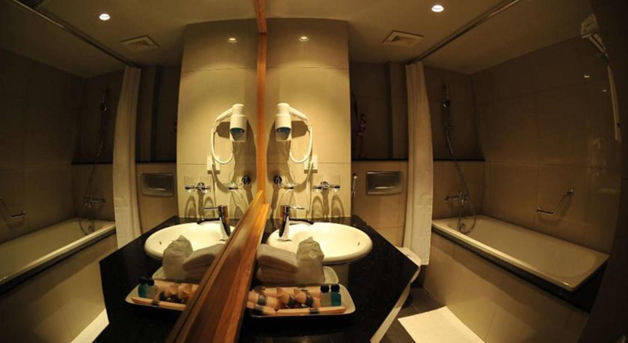 Hanoi Eternity Hotel Dış mekan fotoğraf